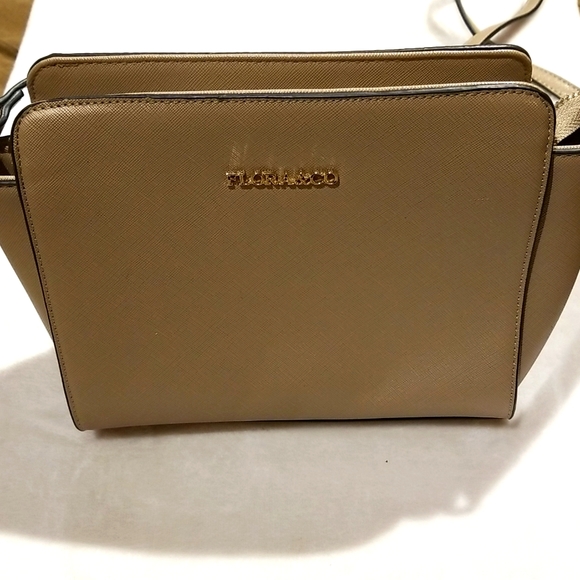 Woman's  Fashion  Pocketbook - Picture 4 of 8